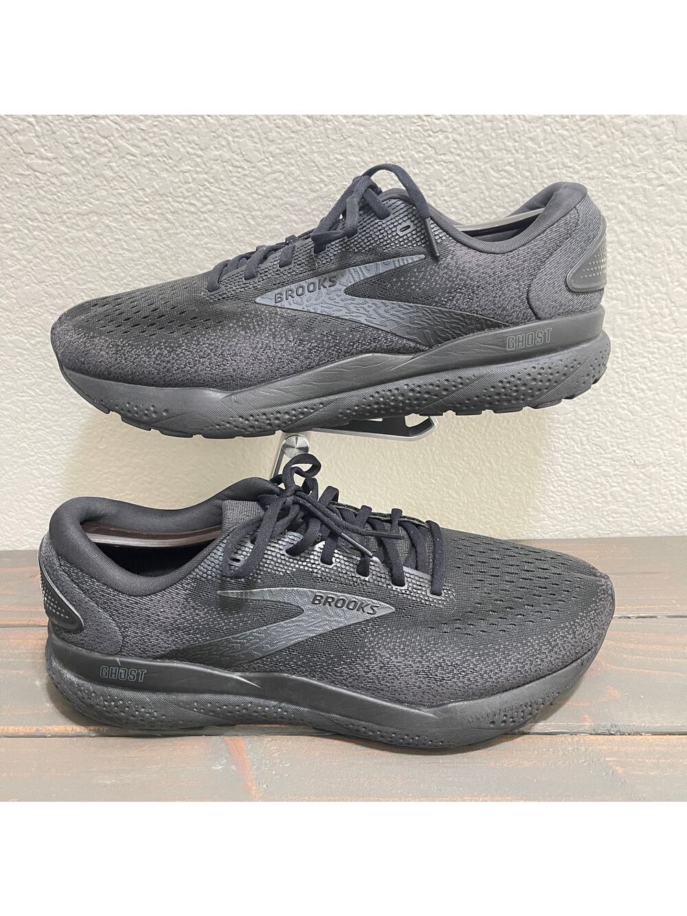Size 11.5 Brooks Ghost 16 Black Ebony Men’s 1104182E020 Running Comfort Shoes